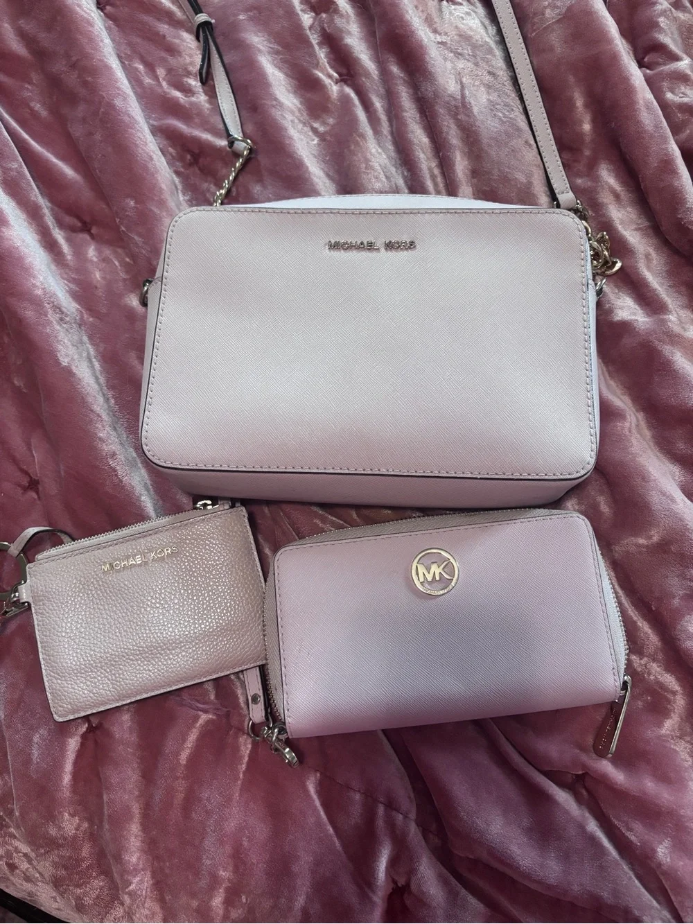 Michael Kors Light Pink Saffiano Crossbody Set with Wallet and Card Case
